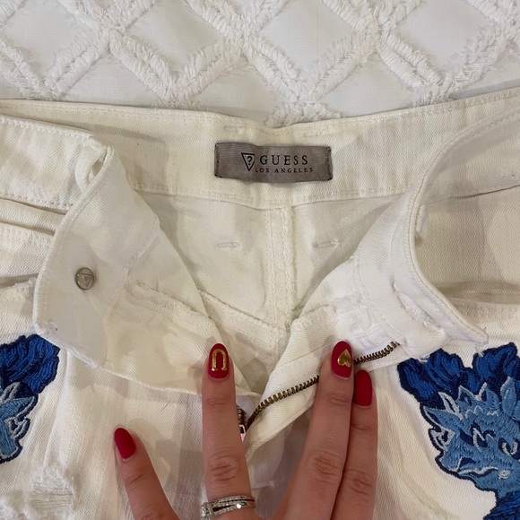 Shorts - Picture 2 of 4